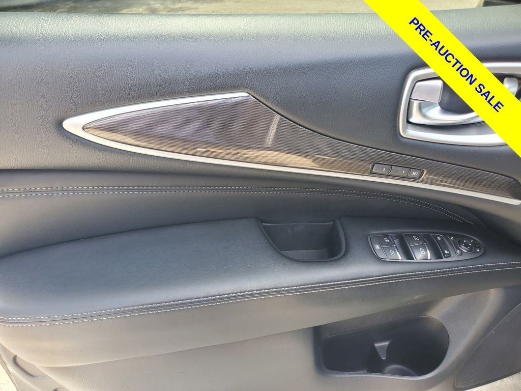 Used 2016 Gray INFINITI Base image 20