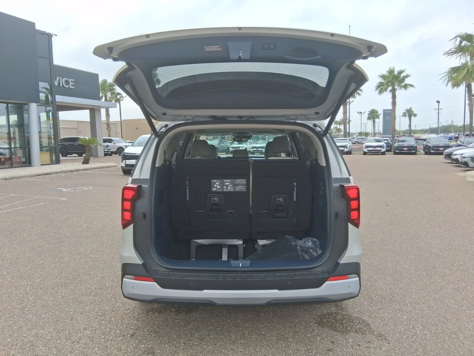 New 2026 White Kia EX image 6