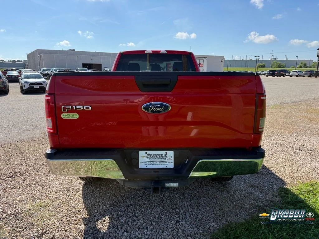 Used 2016 Red Ford XLT image 4