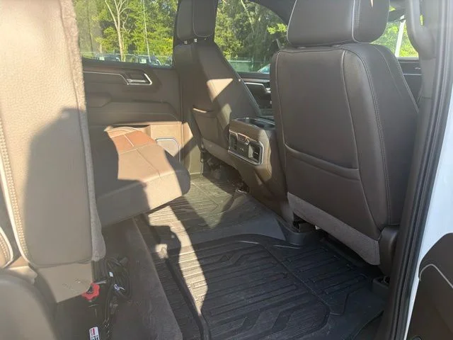 Used 2025 White Frost Tricoat GMC Denali image 10