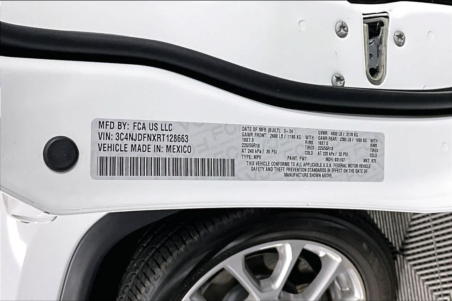 Used 2024 White Jeep Latitude Lux FWD image 35