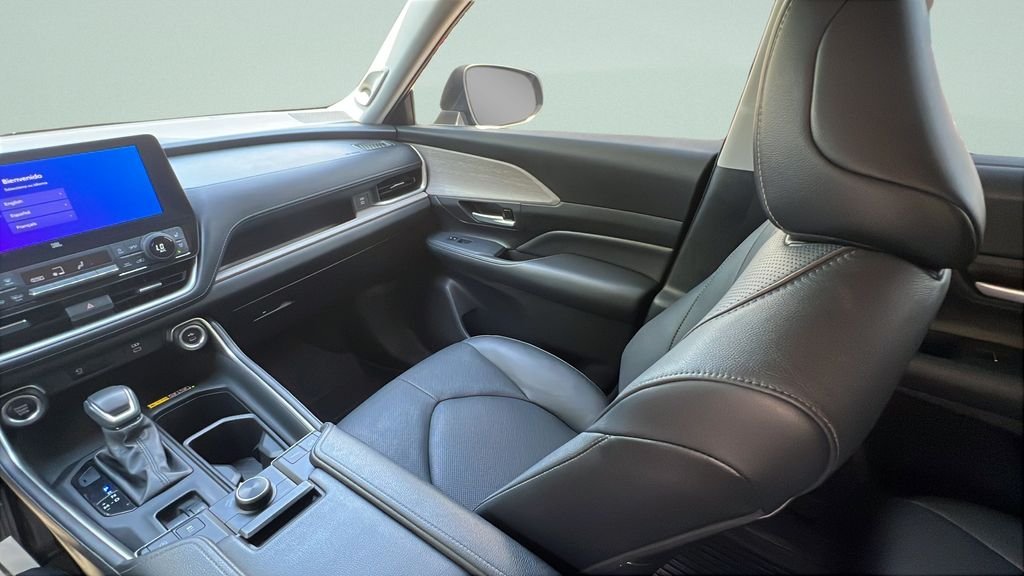Used 2024 Black Toyota Platinum image 13