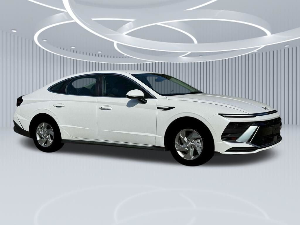 2025 Hyundai Sonata SE - Photo 29