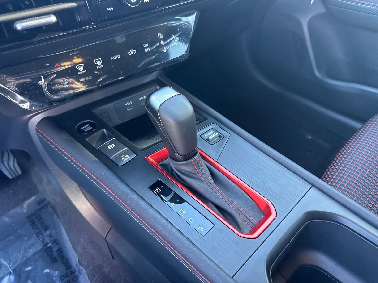 New 2026 Nissan Kicks SR 4D Sport Utility