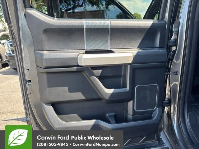 Used 2018 Gray Ford Lariat image 28