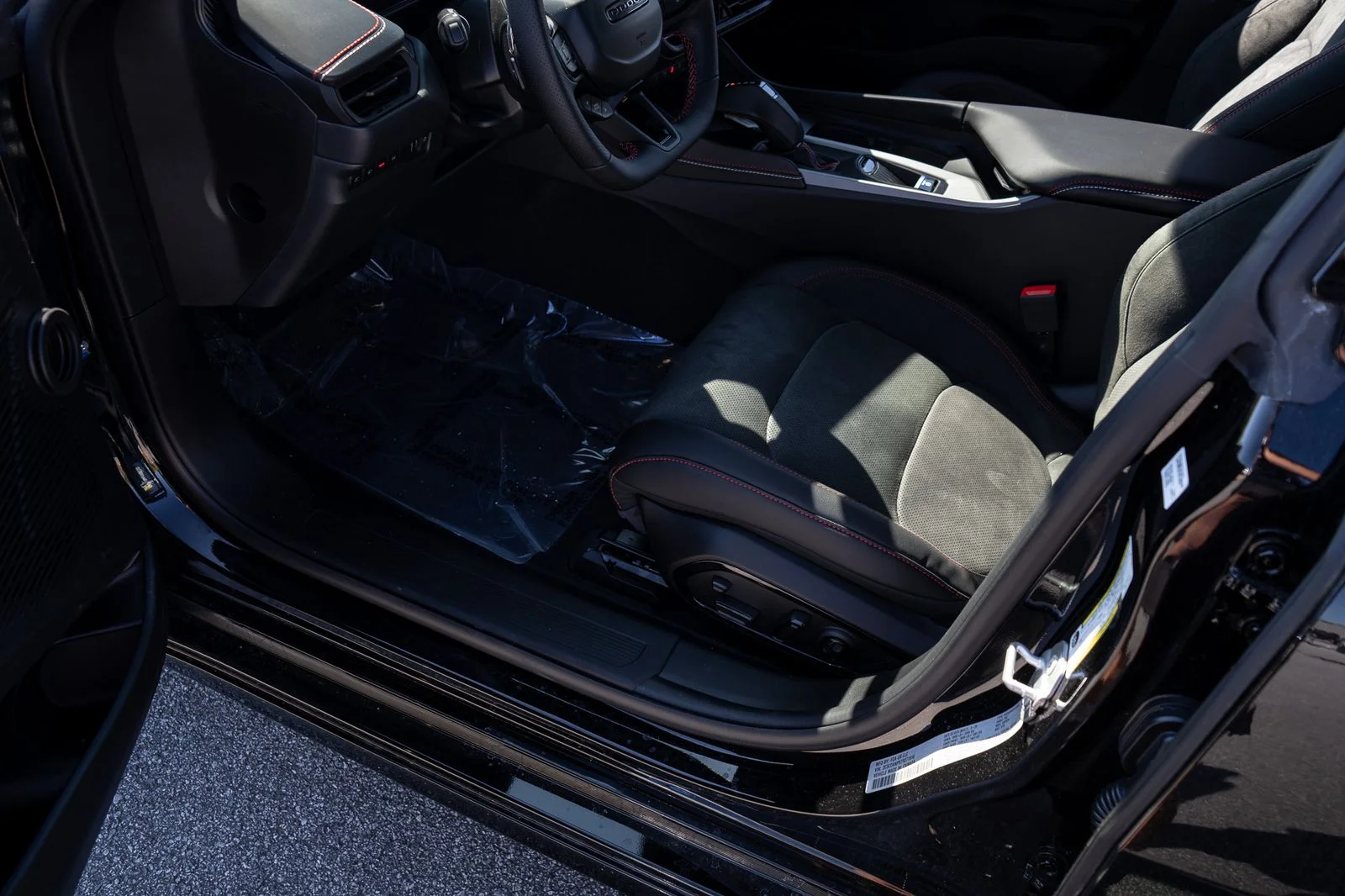 New 2026 Diamond Black Crystal Pearlcoat Dodge R/T image 30