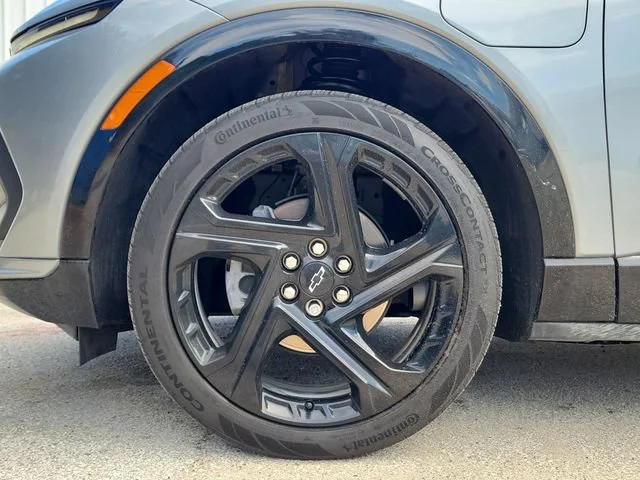 2024 Chevrolet Equinox EV RS - Photo 6