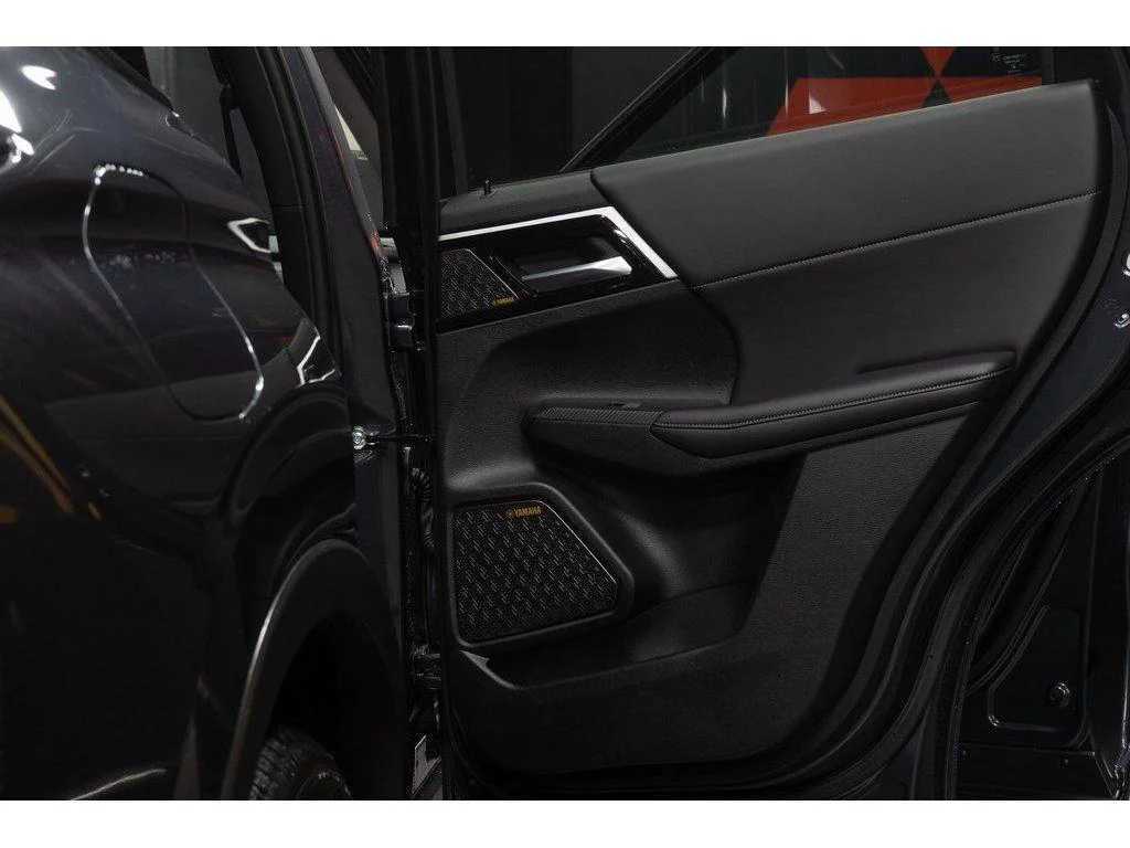 2026 Mitsubishi Outlander SE - Photo 14
