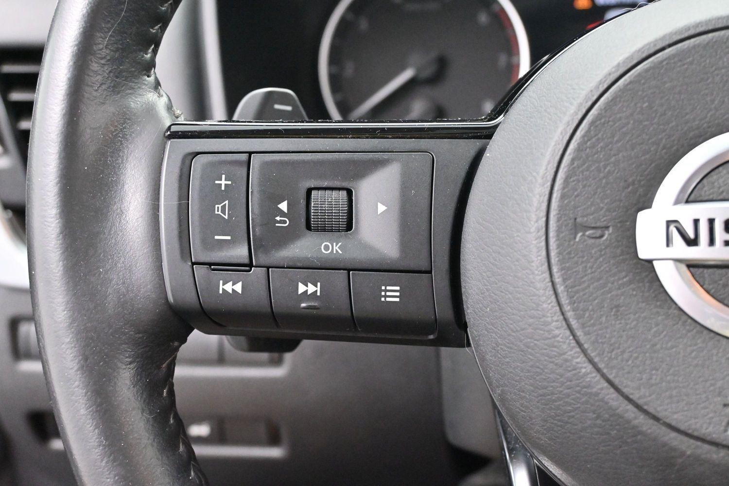 Used 2021 Gun Metallic Nissan SV image 18