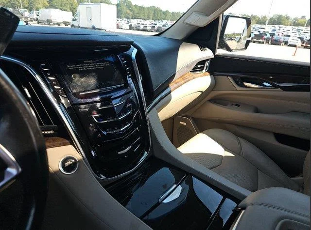 Used 2019 SATIN STEEL METALLIC Cadillac Premium Luxury image 11