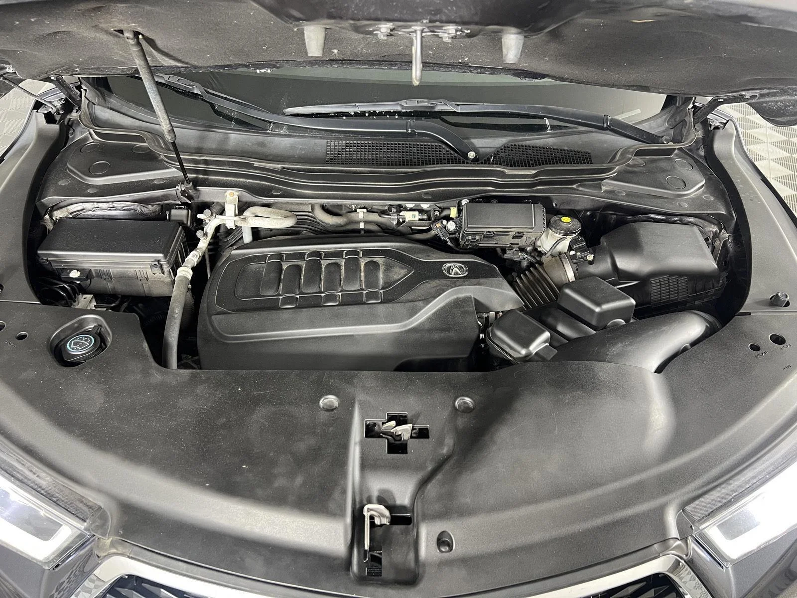 Used 2019 Gunmetal Metallic Acura SH-AWD w/Advance w/RES image 27