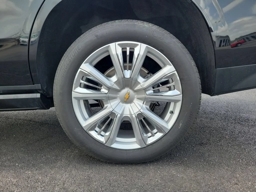 Certified Used 2024 Black Chevrolet High Country image 40