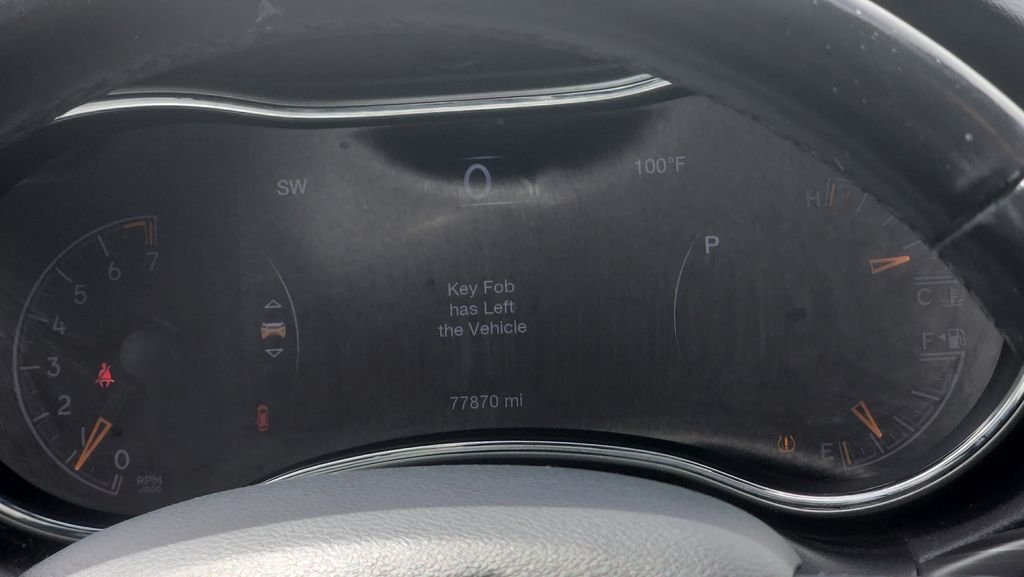 Used 2021 White Jeep Laredo X image 10