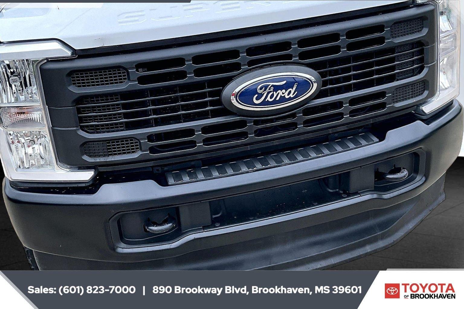 Used 2023 Oxford White Ford XL image 21