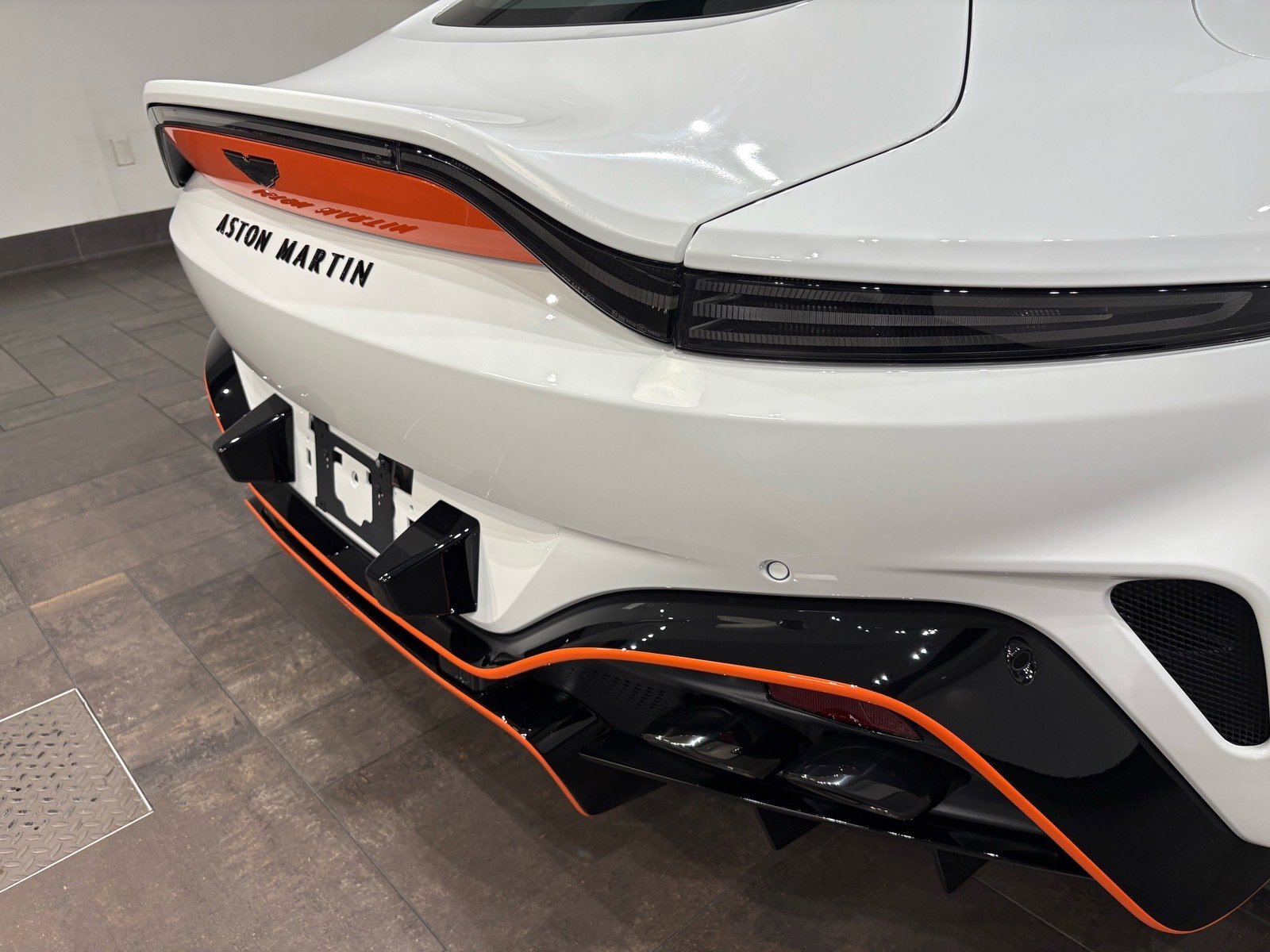 2026 Aston Martin Vantage Base - Photo 8
