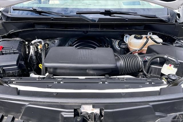 Used 2023 White GMC Denali image 10