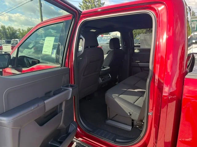 New 2026 Ruby Red Metallic Tinted Clearcoat Ford XLT image 48