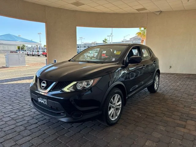 2017 Nissan Rogue Sport S FWD's photo