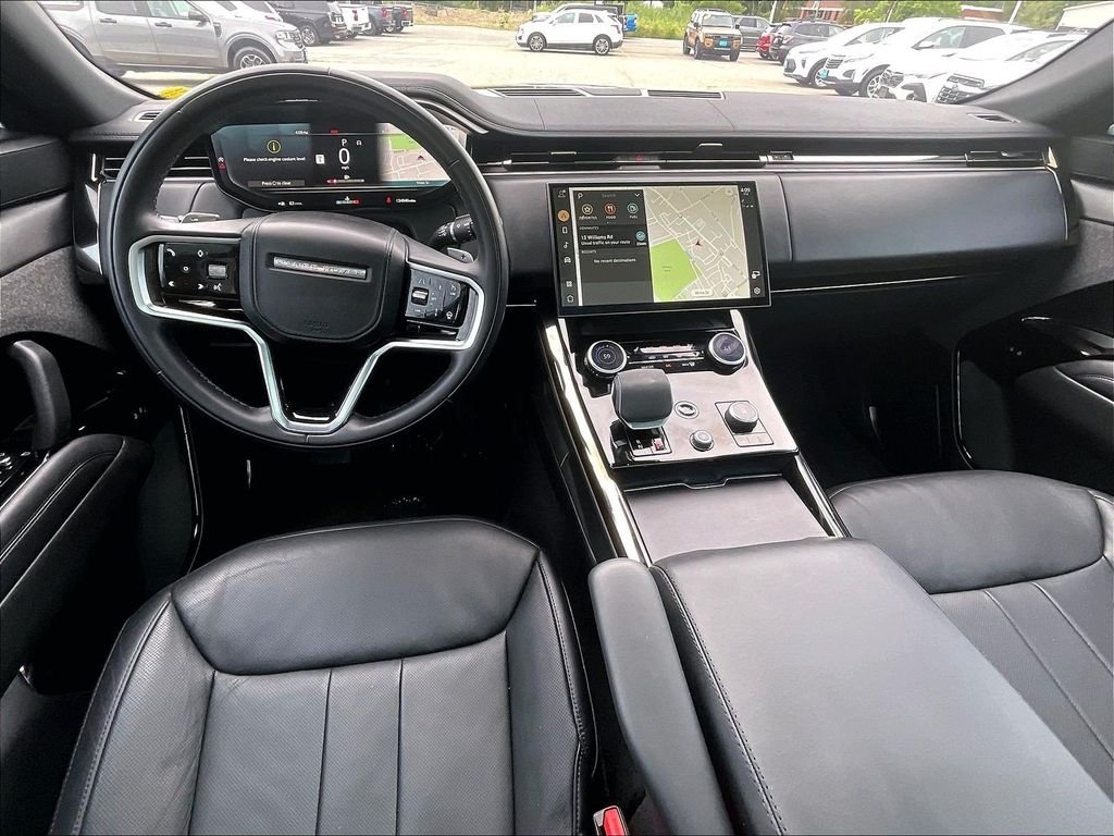 Used 2023 Gray Land Rover SE image 20