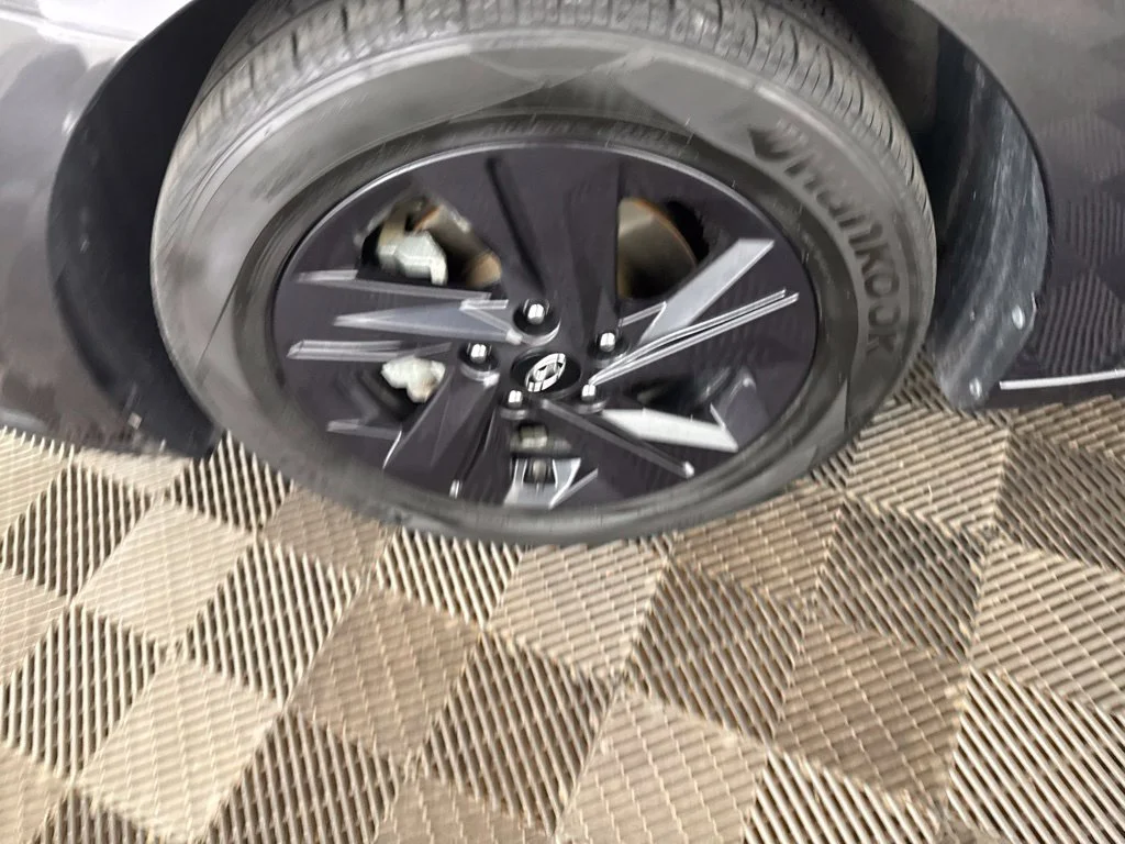 Used 2022 Gray Hyundai SEL image 30