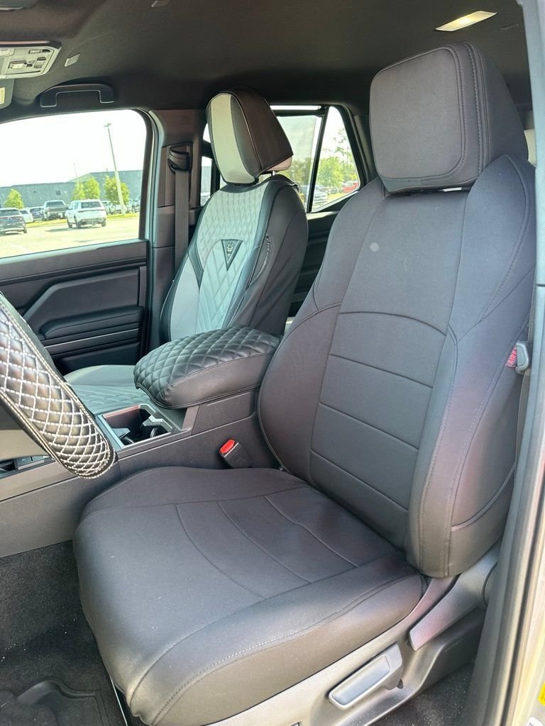 Used 2026  Toyota SR5 image 17