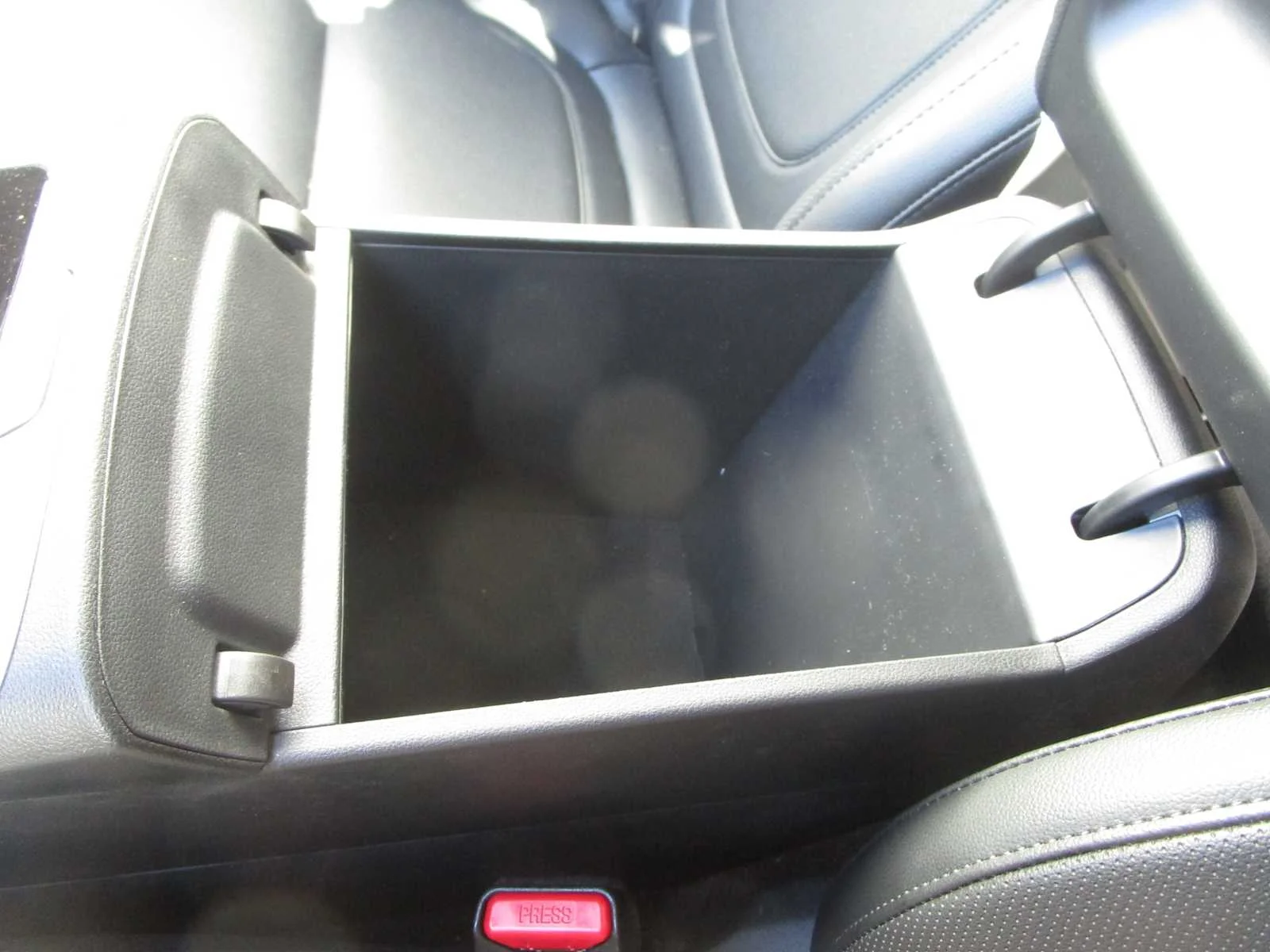 Used 2025 Serenity White Pearl Hyundai SEL Convenience image 23