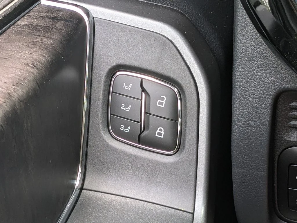 New 2026 Agate Black Metallic Ford Lariat image 26