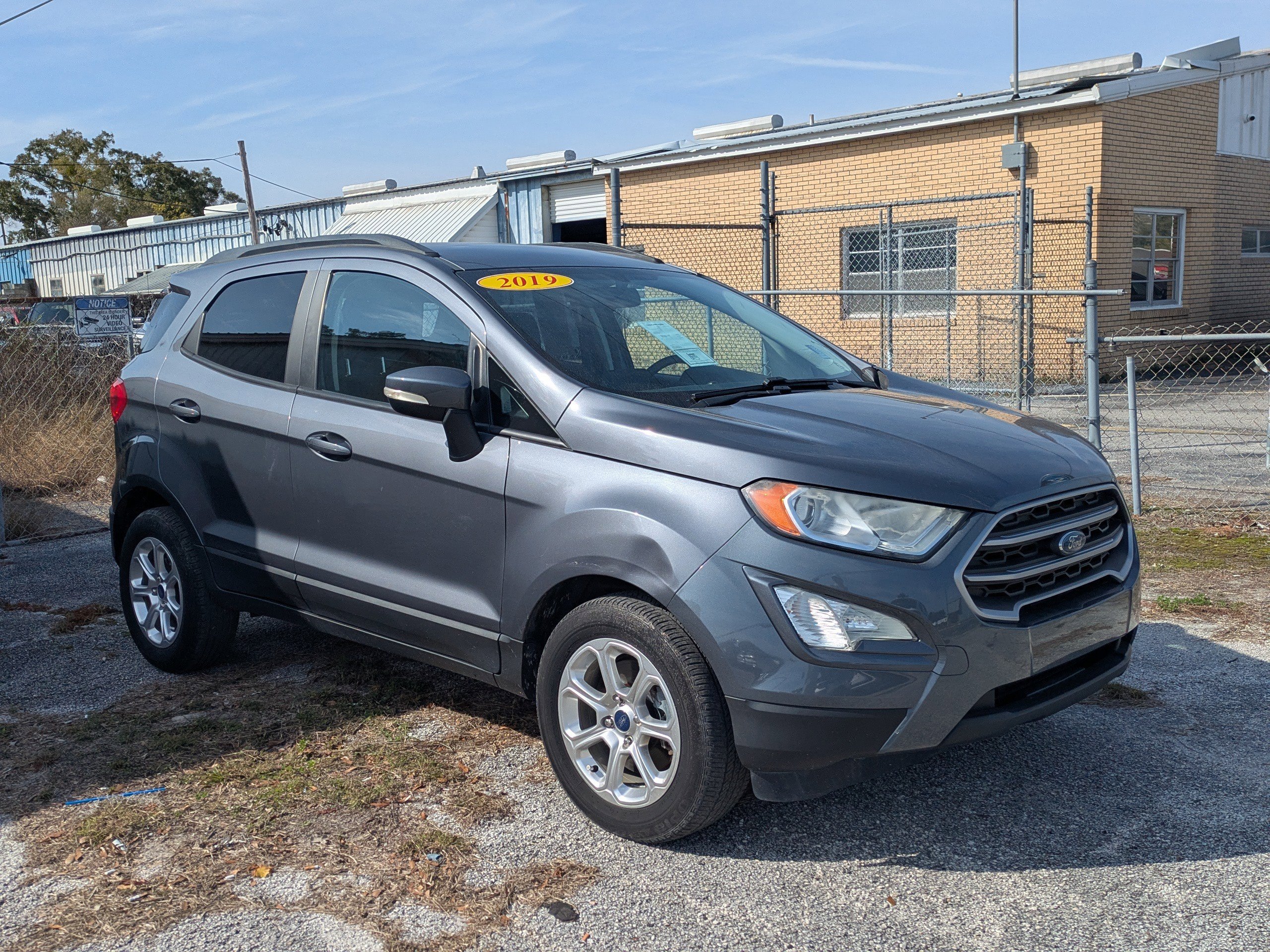 Used 2019 Smoke Metallic Ford SE image 2