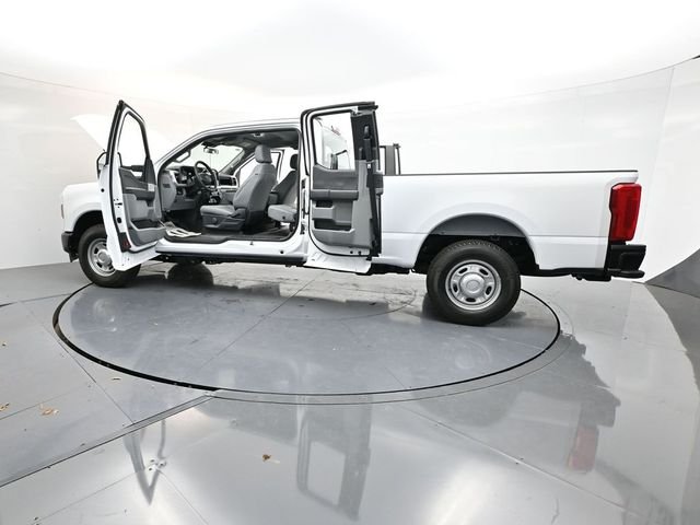New 2026 Oxford White Ford F-350® XL image 37