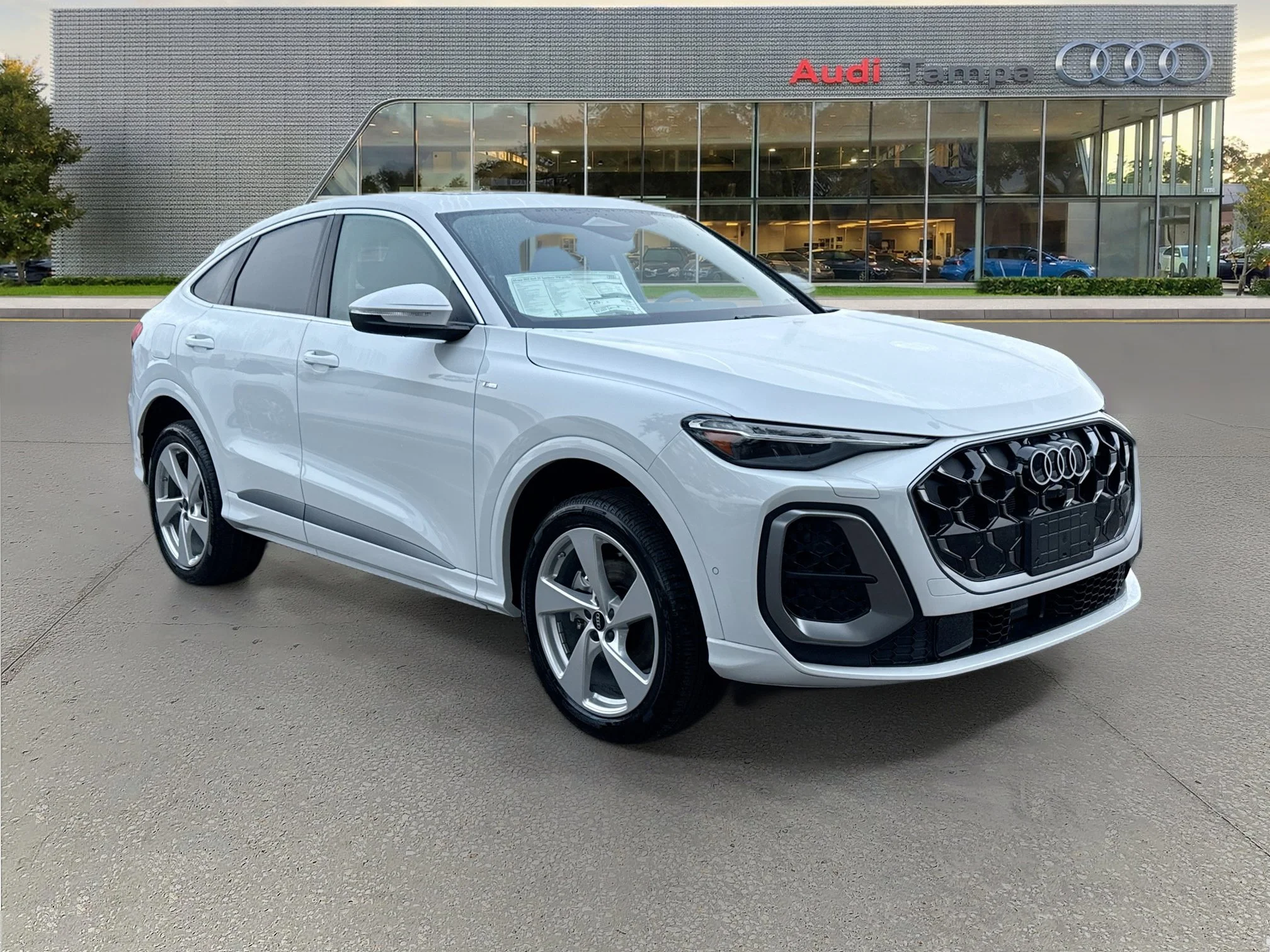2025 Audi Q5 Sportback 45 Premium Plus's photo