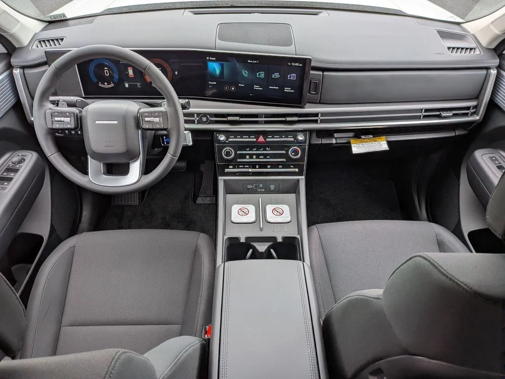 New 2026 White Hyundai SE image 25