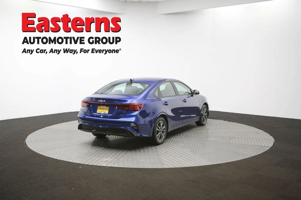 Used 2023 Blue Kia LXS image 38