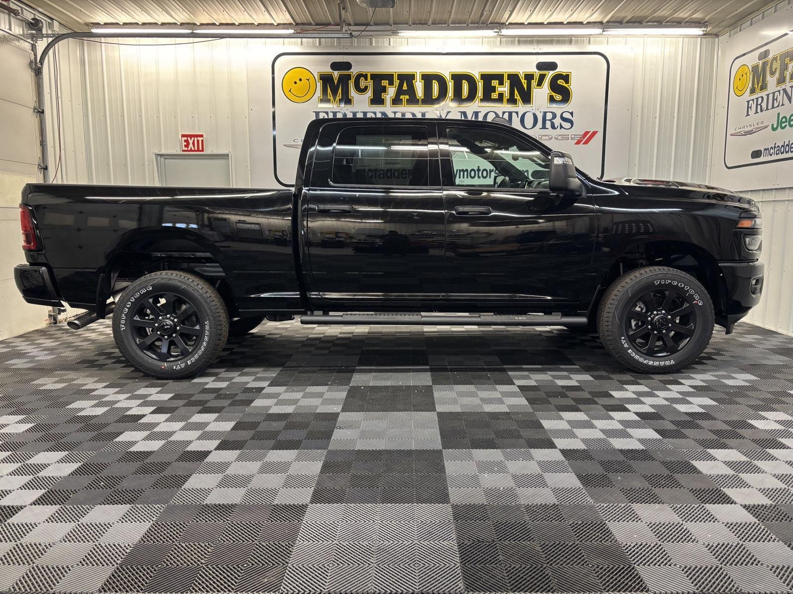 2026 RAM 2500 Tradesman/Black Express 4X4 Crew Cab SWB's photo