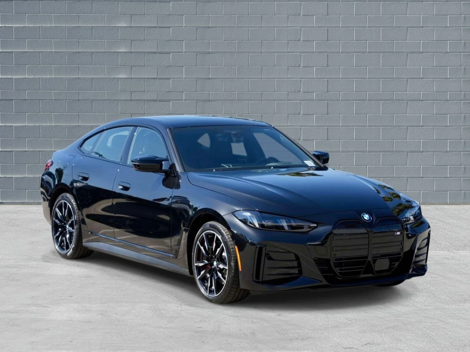 2026 BMW i4 M60's photo