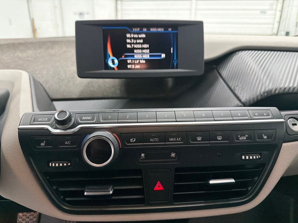 Used 2014 White BMW with Range Extender image 20