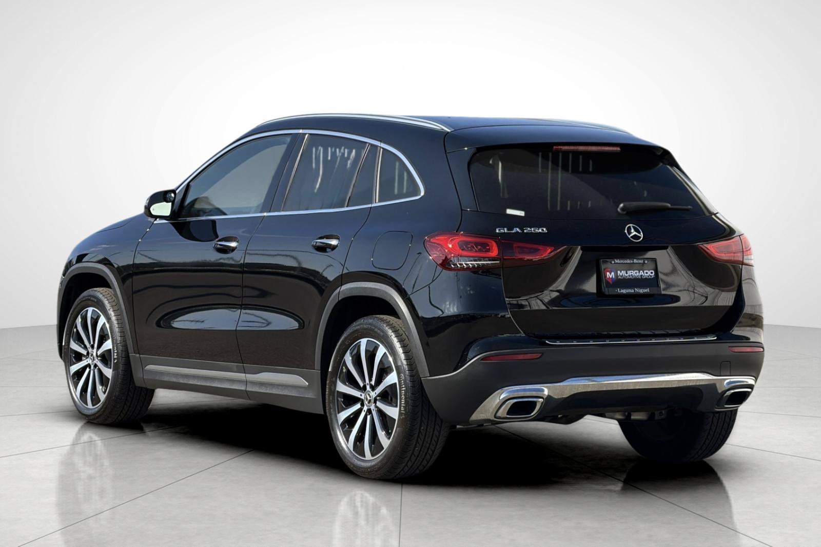 Used 2023 Black Mercedes-Benz GLA 250 image 13