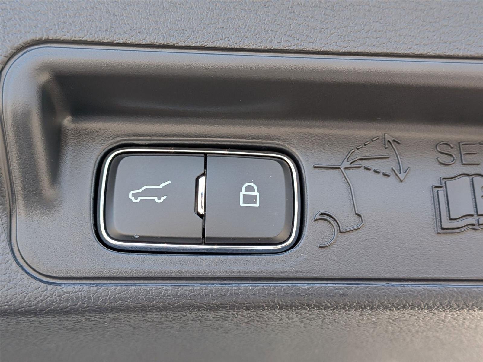 New 2026 Agate Black Metallic Ford Active image 30