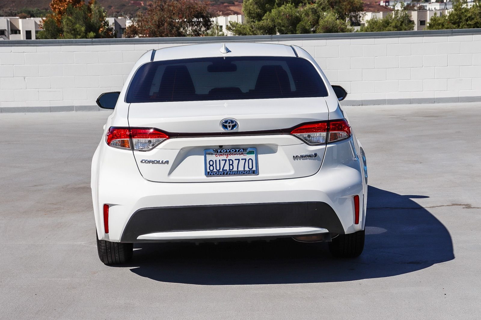Used 2021 White Toyota LE image 5