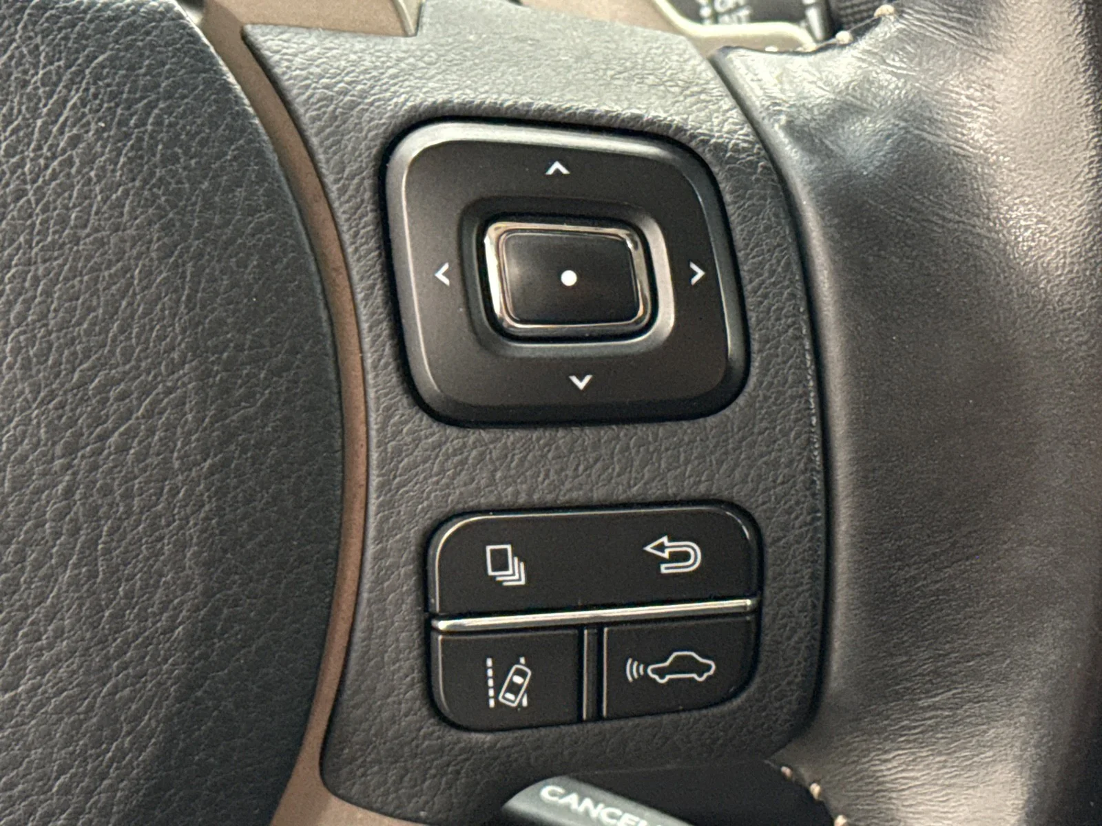 Used 2019 Caviar Lexus 300 FWD image 29