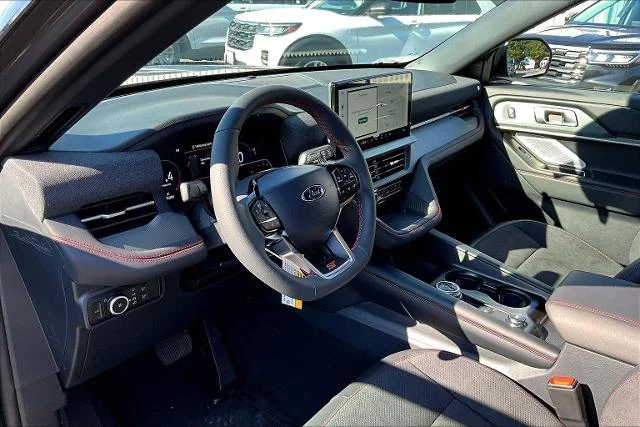 2026 Ford Explorer ST - Photo 19