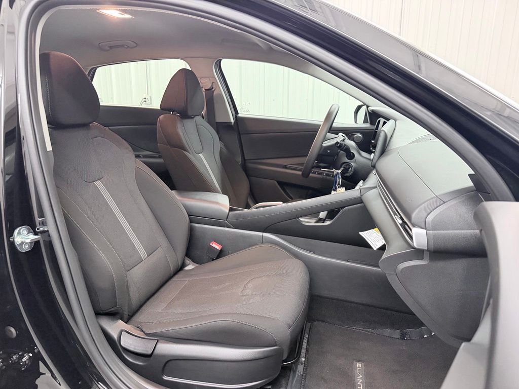 Used 2026 Black Hyundai SE image 38