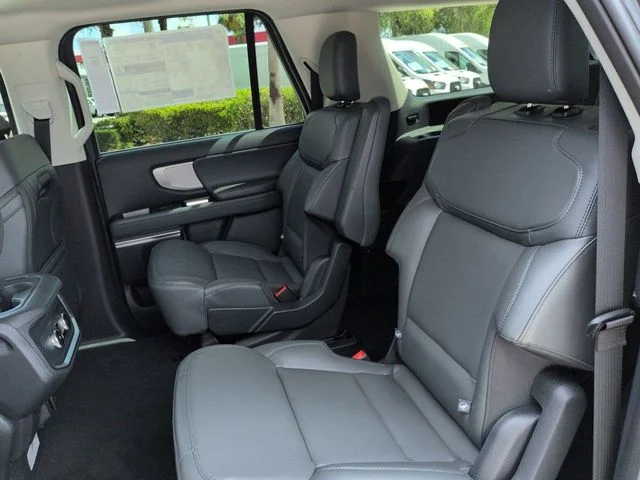 New 2026 Dark Matter Gray Metallic Ford MAX Active image 14