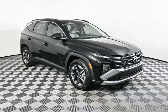 New 2026 Phantom Black Hyundai SEL FWD image 5