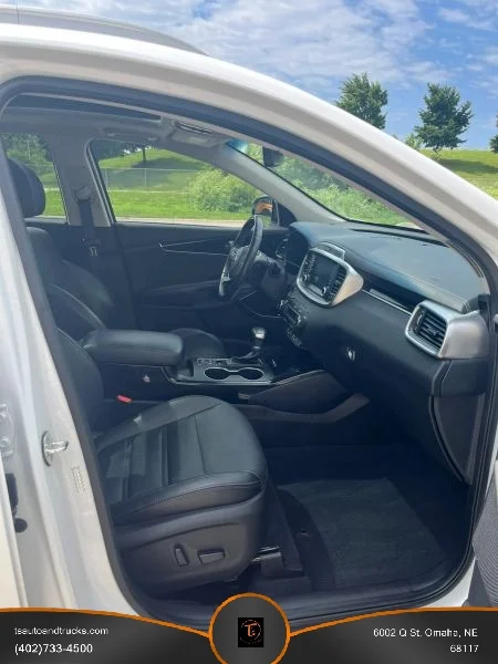 Used 2020 Silver Kia SX Sport Utility 4D image 15