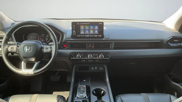 Used 2024  Honda EX-L image 9