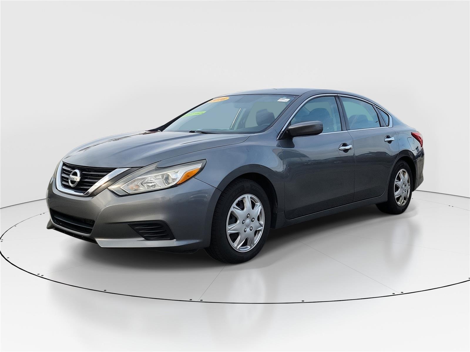 Used 2016 Nissan Altima S with VIN 1N4AL3AP1GN341967 for sale in Hamilton, OH