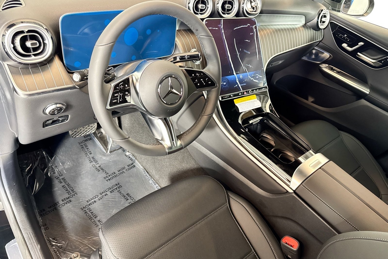 New 2026 Black Mercedes-Benz GLC 300 image 9