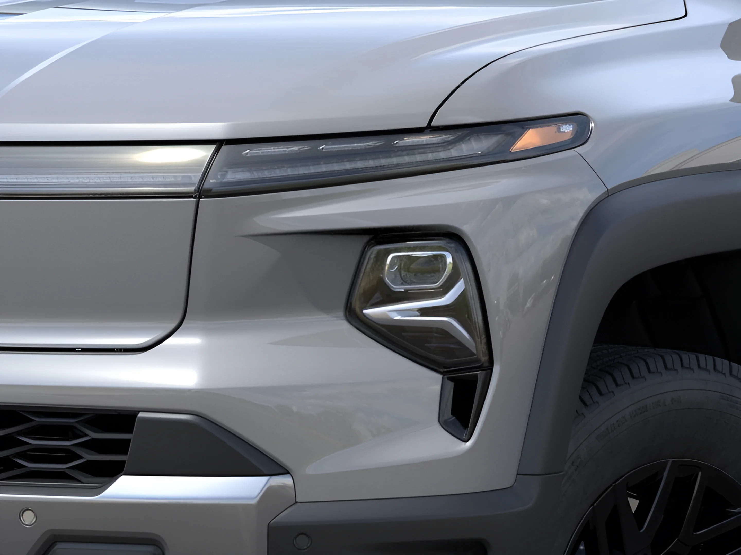 New 2026 Slate Gray Metallic Chevrolet LT - Standard Range image 22