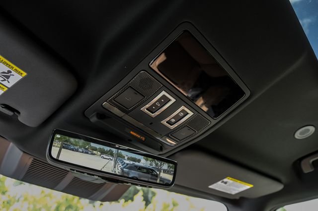 New 2026 Santorini Black Land Rover X-Dynamic SE image 31