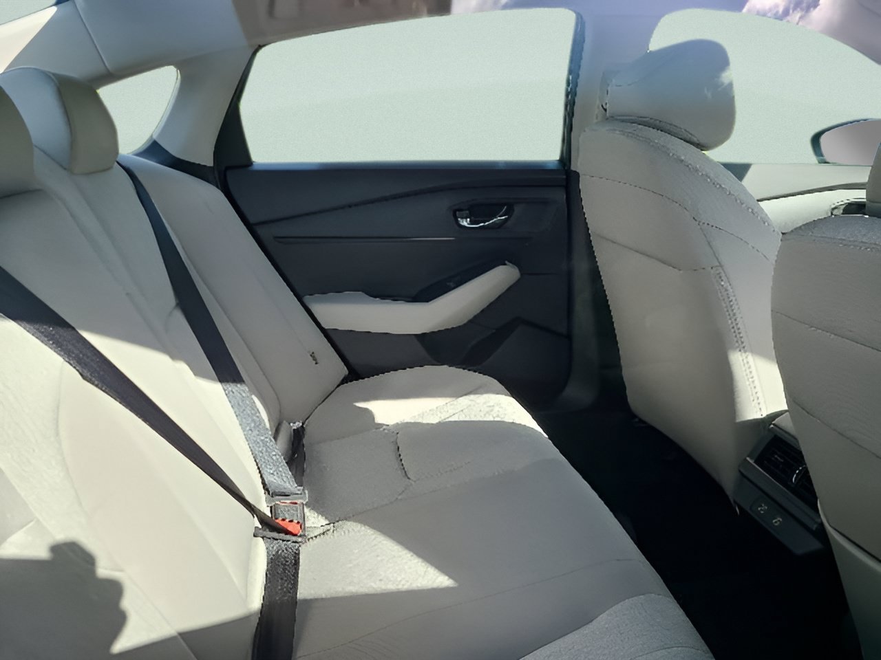 New 2026 Platinum White Pearl Honda LX image 12